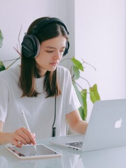 freelance, consultant, ou indépendant : faut-il investir dans un CRM pour mieux gérer vos missions