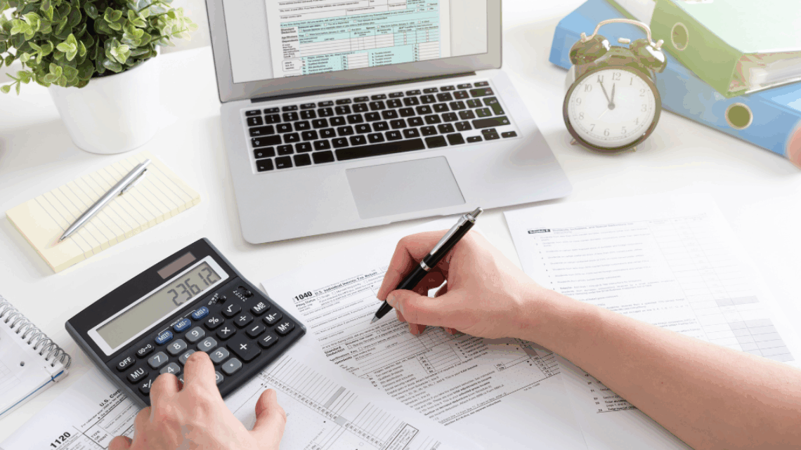 Documents fiscaux et administratifs permettant à un indépendant d’identifier les déductions fiscales applicables